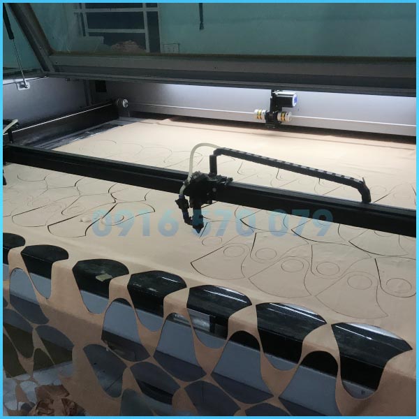 Cắt laser khẩu trang	